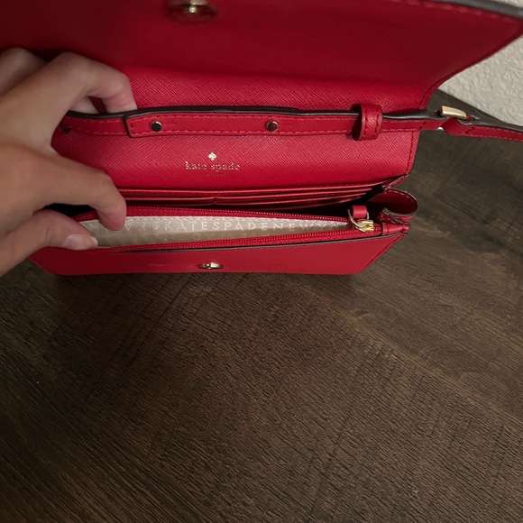 ♠️ Kate Spade red crossbody purse - Picture 4 of 5